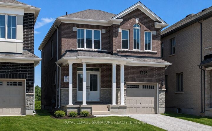 Property Photo: 1225 Manitou Way ON L9T 6H8