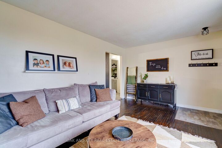 26 Sinclair Avenue — photo 1
