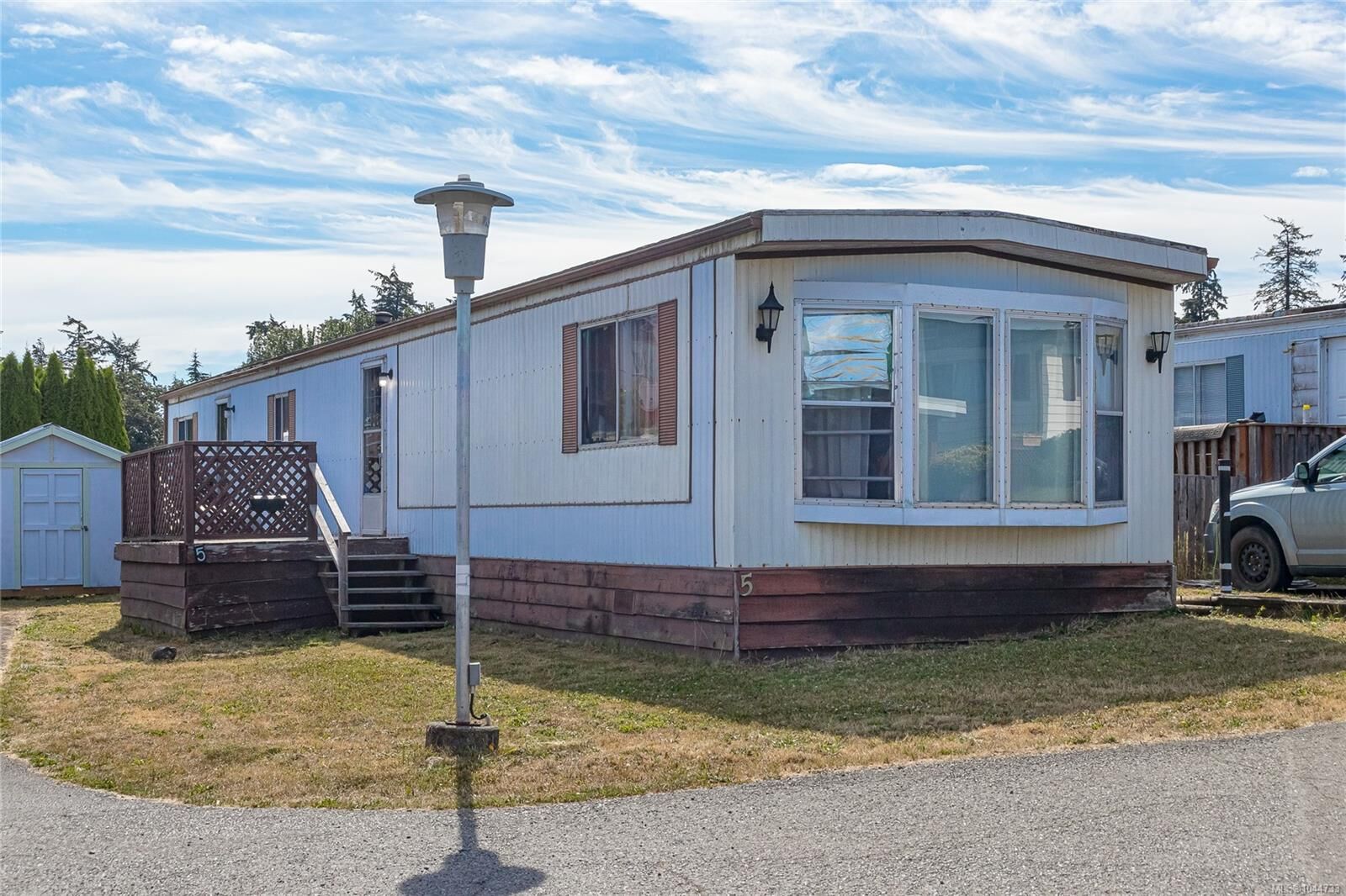 Property Photo: 124 Cooper Rd #5 BC V9A 7B3