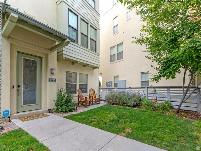 Property Photo: 4773 W Daybreak Rim Way S UT 84009