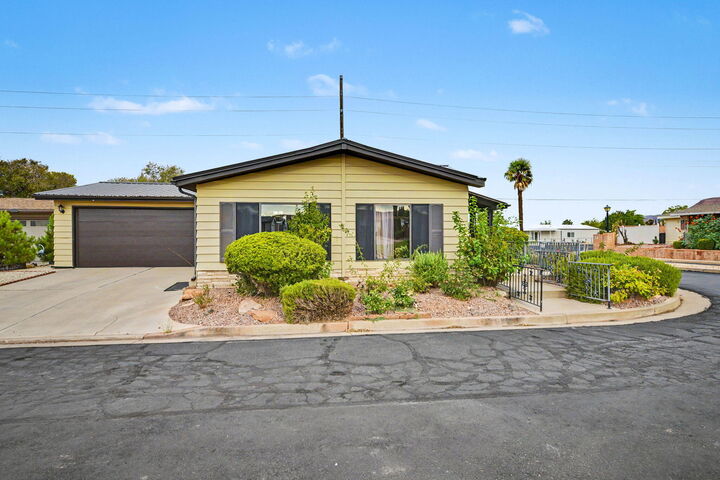 Property Photo: 1526 N Dixie Downs Rd 46 UT 84770