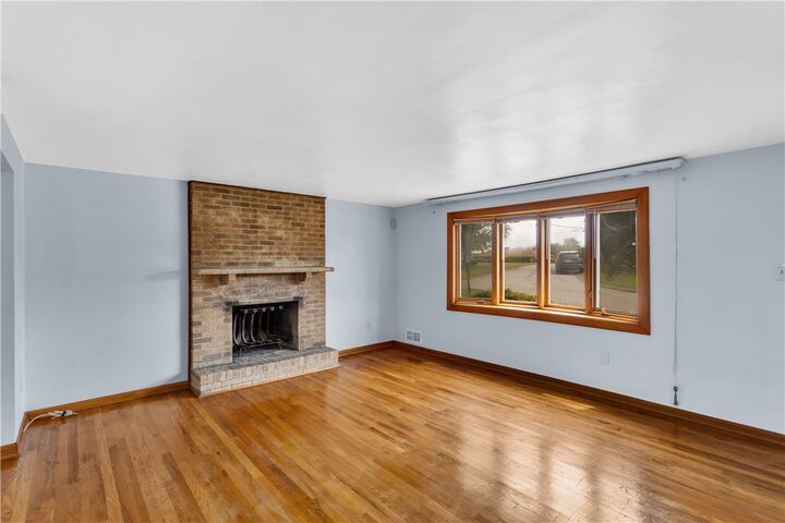 Property Photo: 51 Revo Rd PA 15236