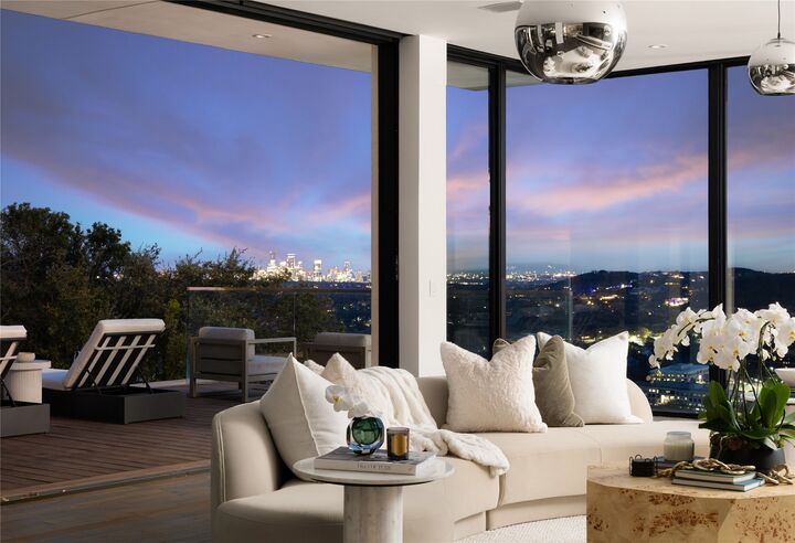 Property Photo:  6607 W Courtyard Drive  TX 78730 