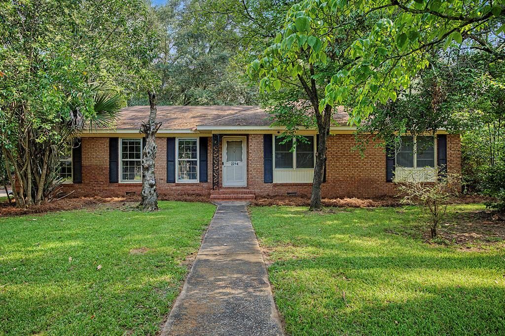 Property Photo:  2214 Stuart Avenue  GA 31707 