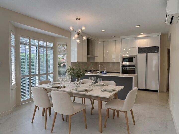 Property Photo: 5531 Cornwall Drive 72 BC V7C 5N7