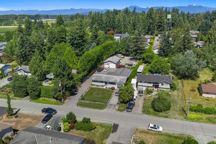 29289 Sunvalley Crescent — photo 1