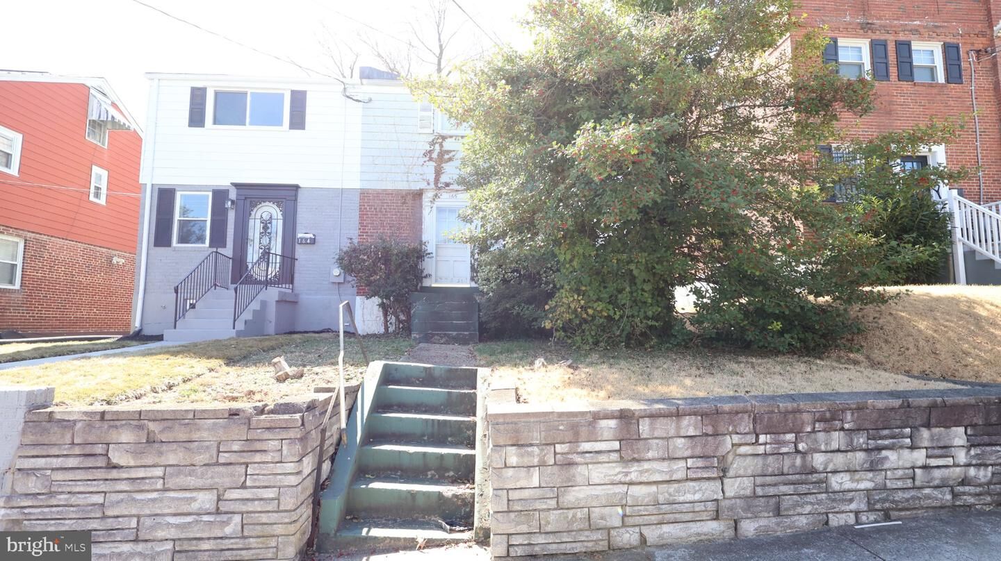 Property Photo:  166 SW Elmira Street SW  DC 20032 