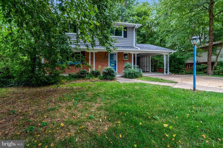 Property Photo: 8447 Thames Street VA 22151