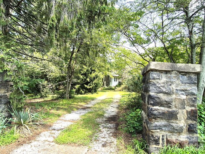 Property Photo: 57 Beverly Road W NC 28806