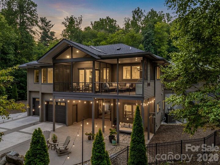 Property Photo: 55 Pheasant Branch Court NC 28731