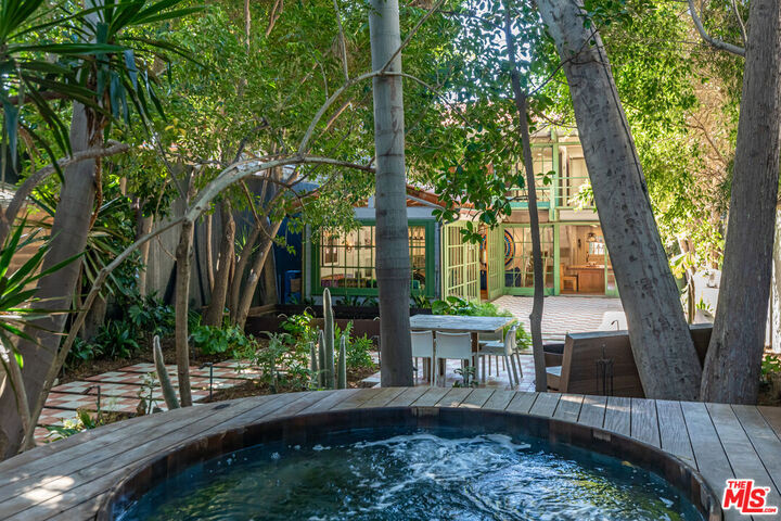 Property Photo:  23441 Malibu Colony Rd  CA 90265 