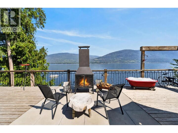 Property Photo: 4119 Galligan Road 12 BC V0E 1T0