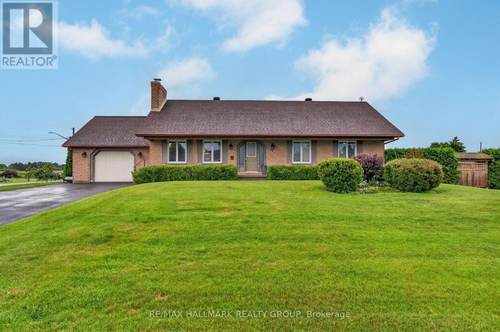 Property Photo: 24 Bergevin Street ON K0C 2B0