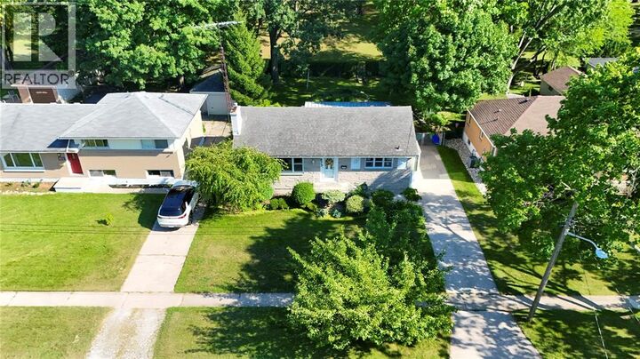 Property Photo:  875 Kemsley Drive  ON N7V 2M6 