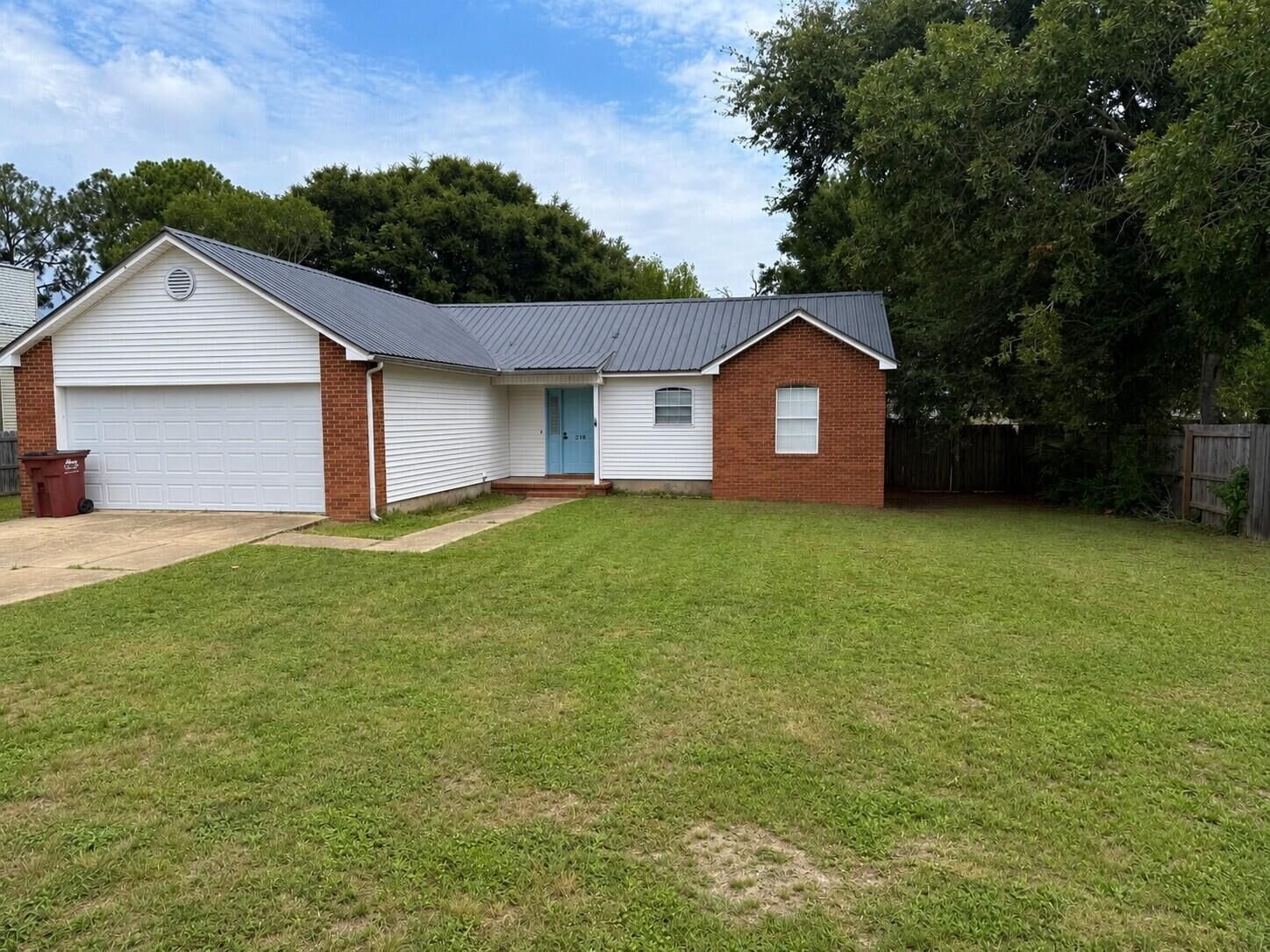Property Photo:  218 Westview Drive  FL 32536 