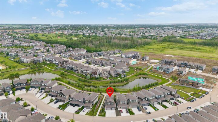 Property Photo: 47 Gladstone Bend AB T7X 0Z6
