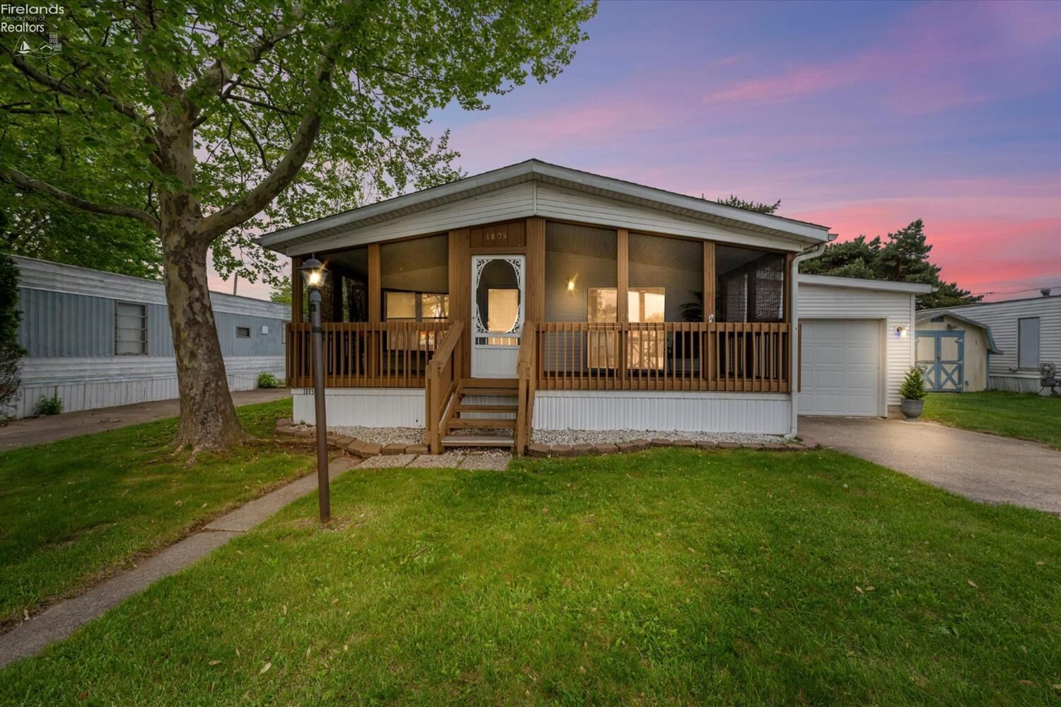Property Photo: 1805 Briarcrest Drive OH 43452