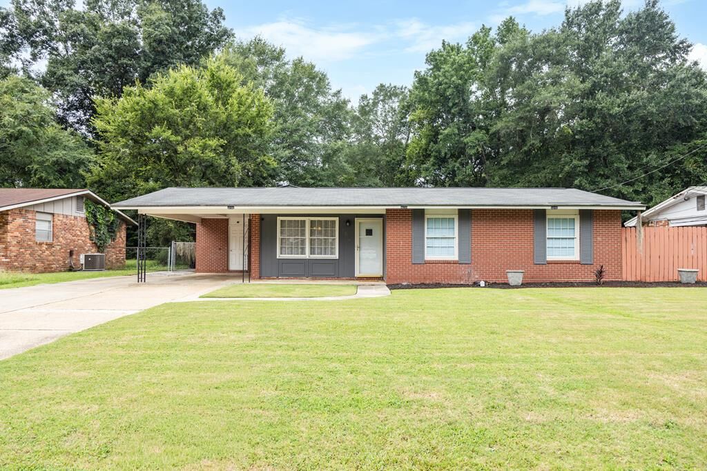 Property Photo:  1917 Wellborn Drive  GA 31907 