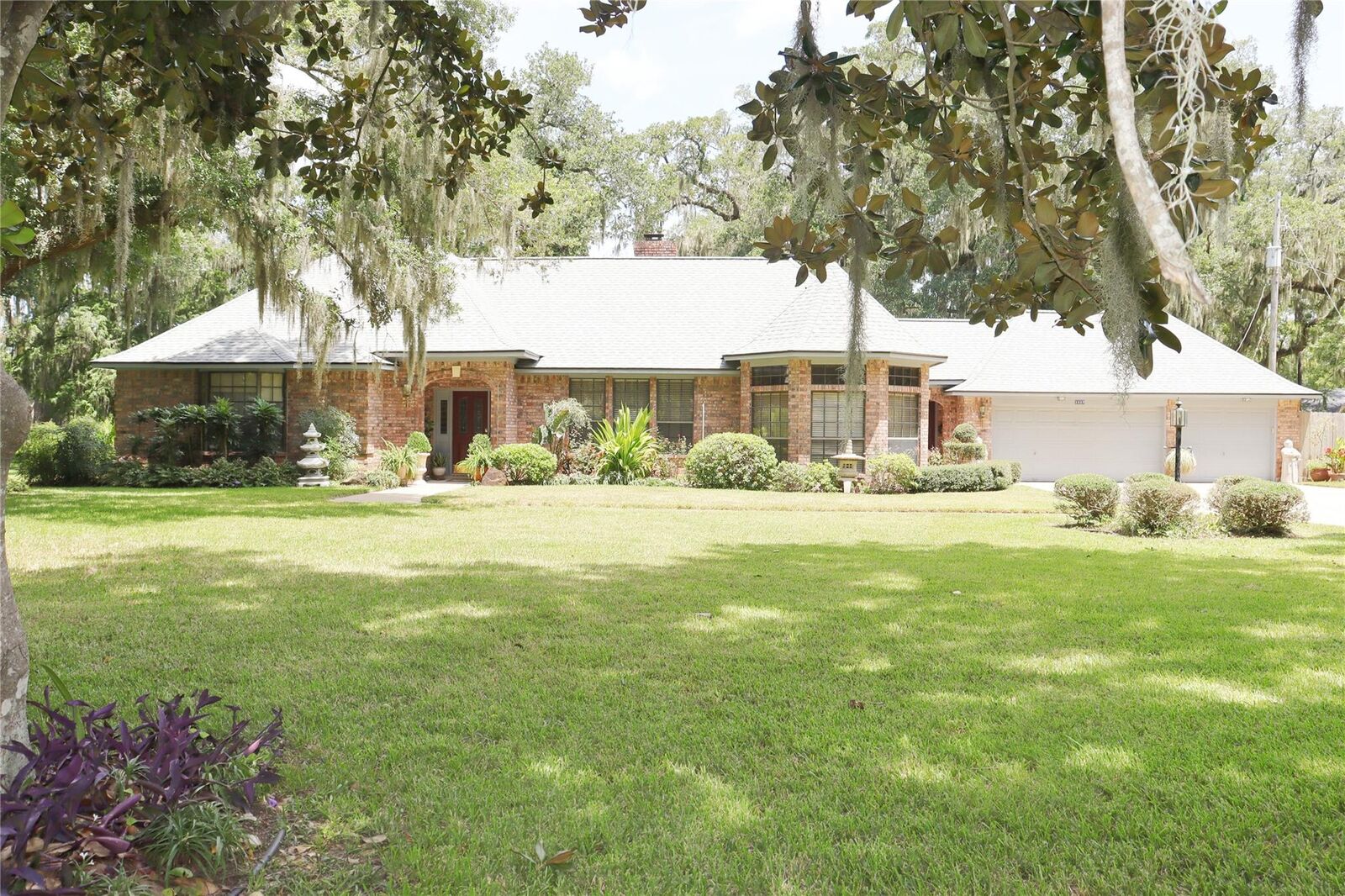 Property Photo: 1927 Oak Island Drive TX 77566