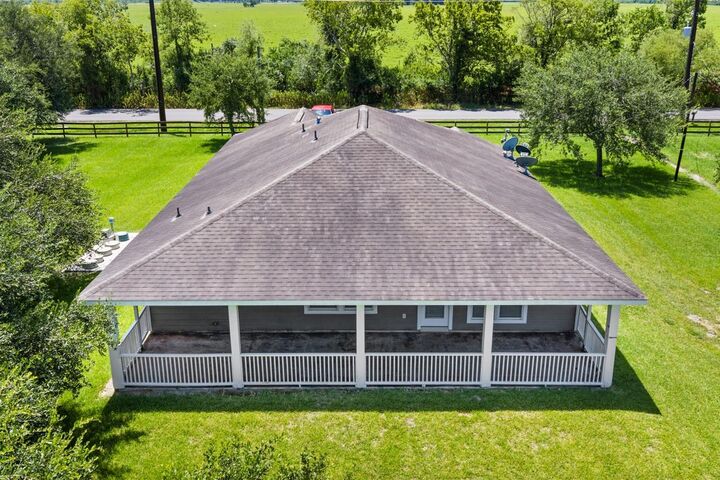 Property Photo: 3131 County Road 81 TX 77583