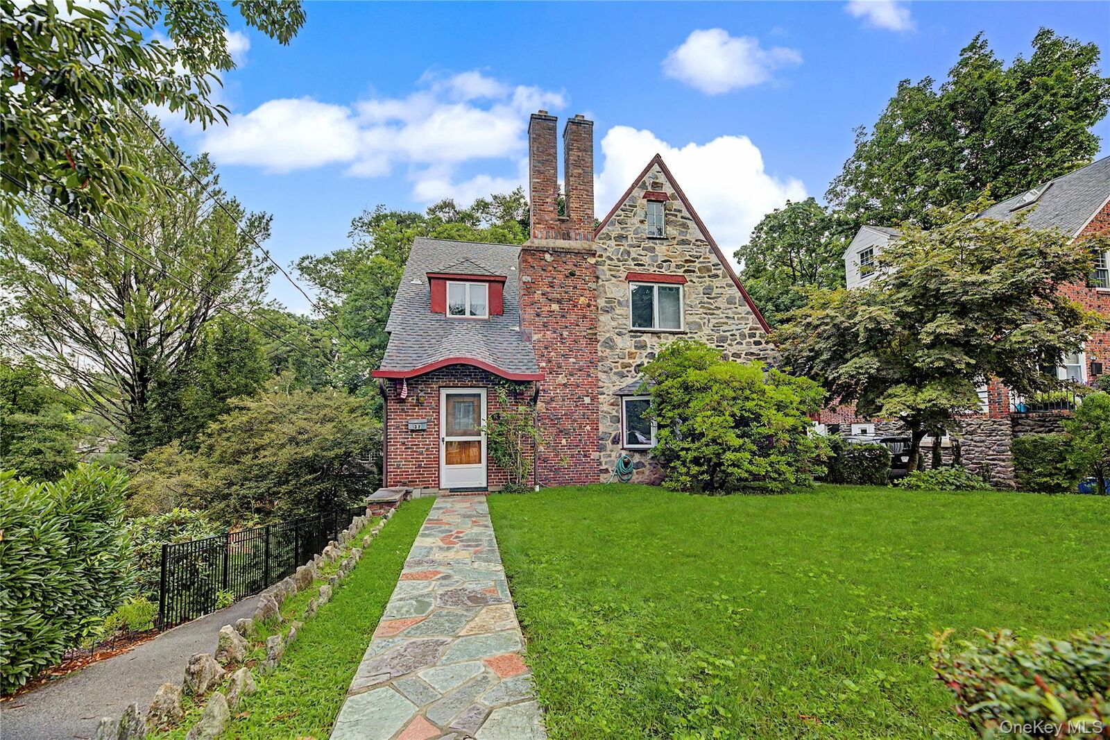 Property Photo: 37 Lansdowne Drive NY 10538