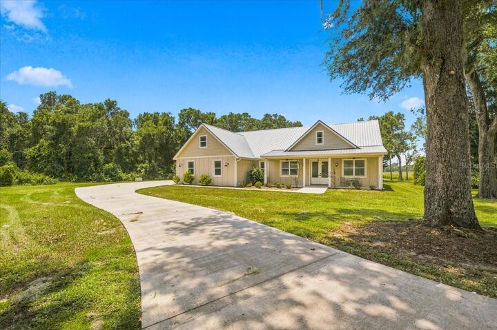 Property Photo: 32 N Shadow Wood Drive FL 34450