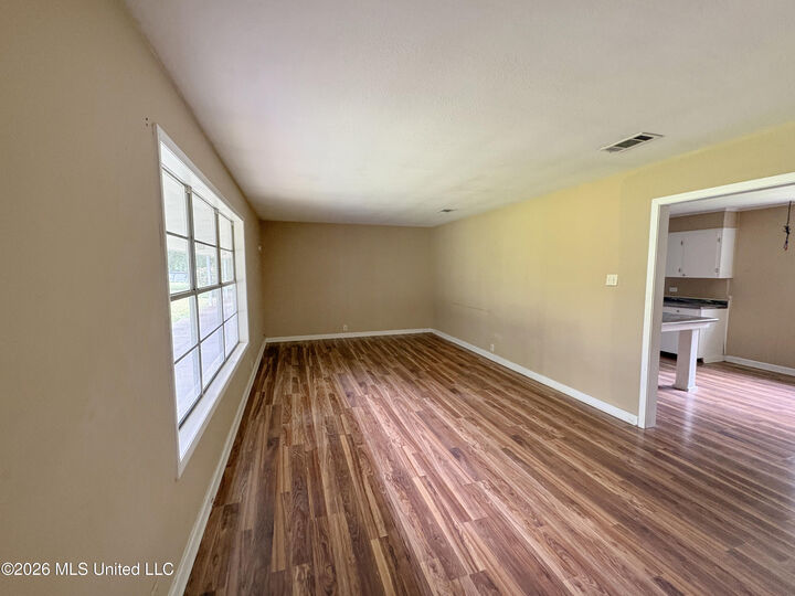 Property Photo:  1728 Walton Avenue  MS 39577 