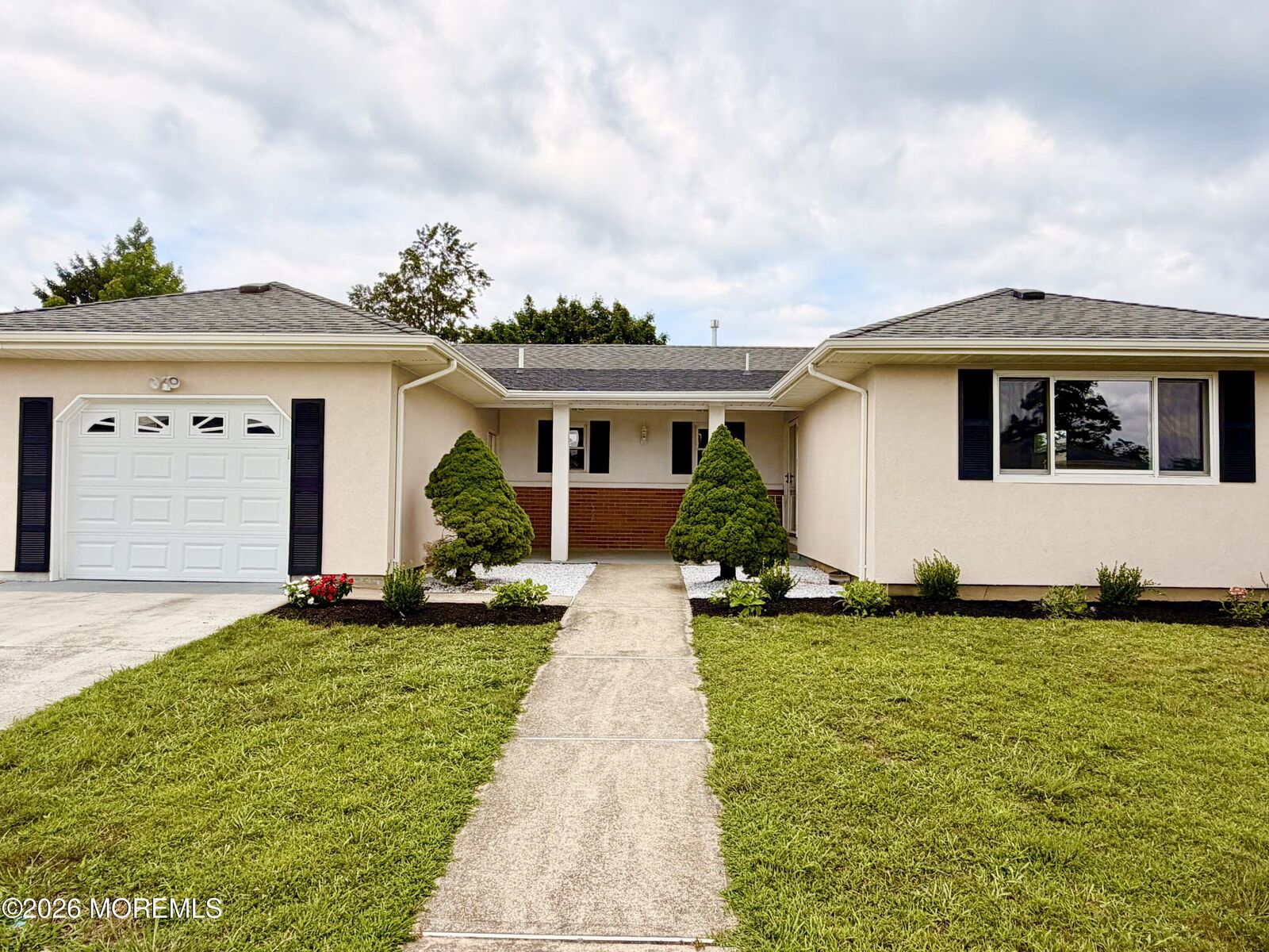 Property Photo:  20 Marathon Street  NJ 08757 