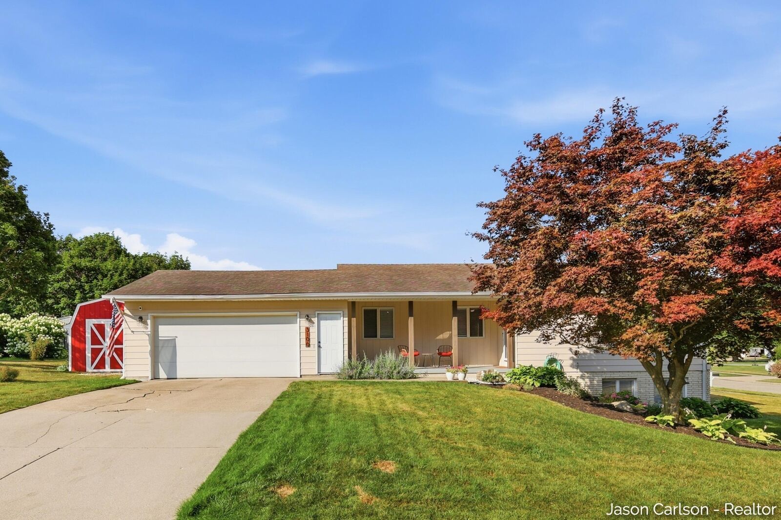 Property Photo:  3100 Beechcrest Drive  MI 49426 