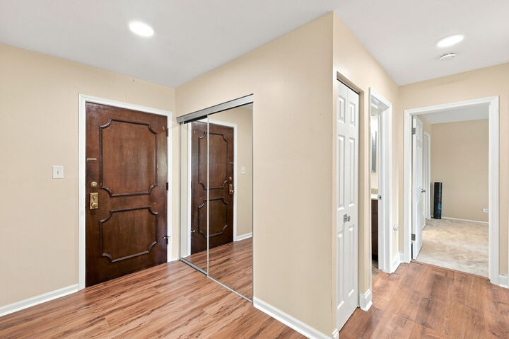 Property Photo:  3300 N Carriageway Drive 405  IL 60004 
