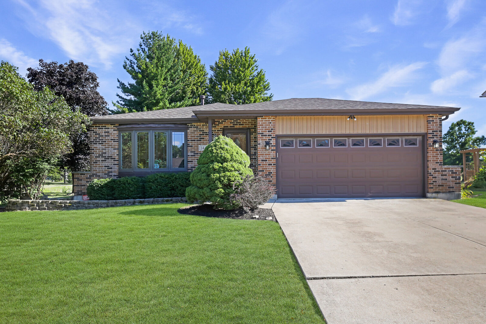 Property Photo: 1447 Comanche Drive IL 60490