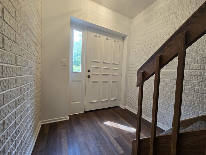 Property Photo:  1111 S Waukegan Road S 14  IL 60045 