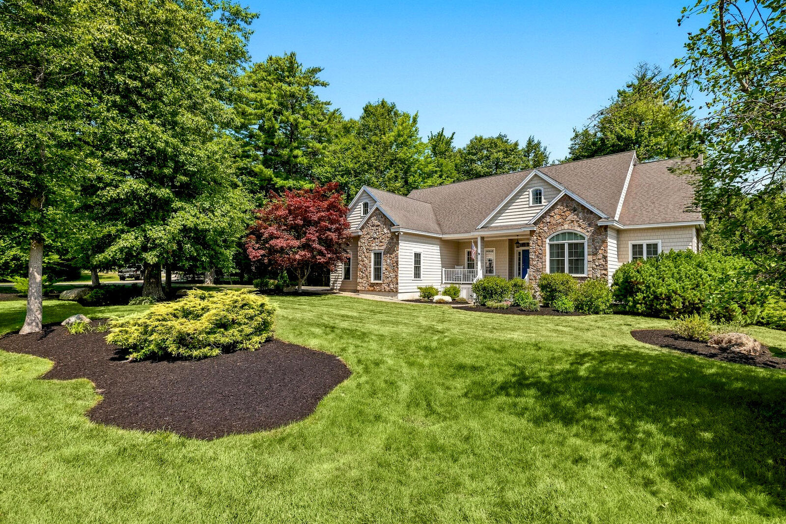 Property Photo: 3 Bobolink Lane ME 04090