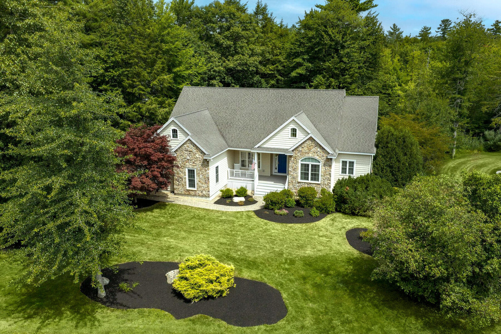 Property Photo:  3 Bobolink Lane  ME 04090 