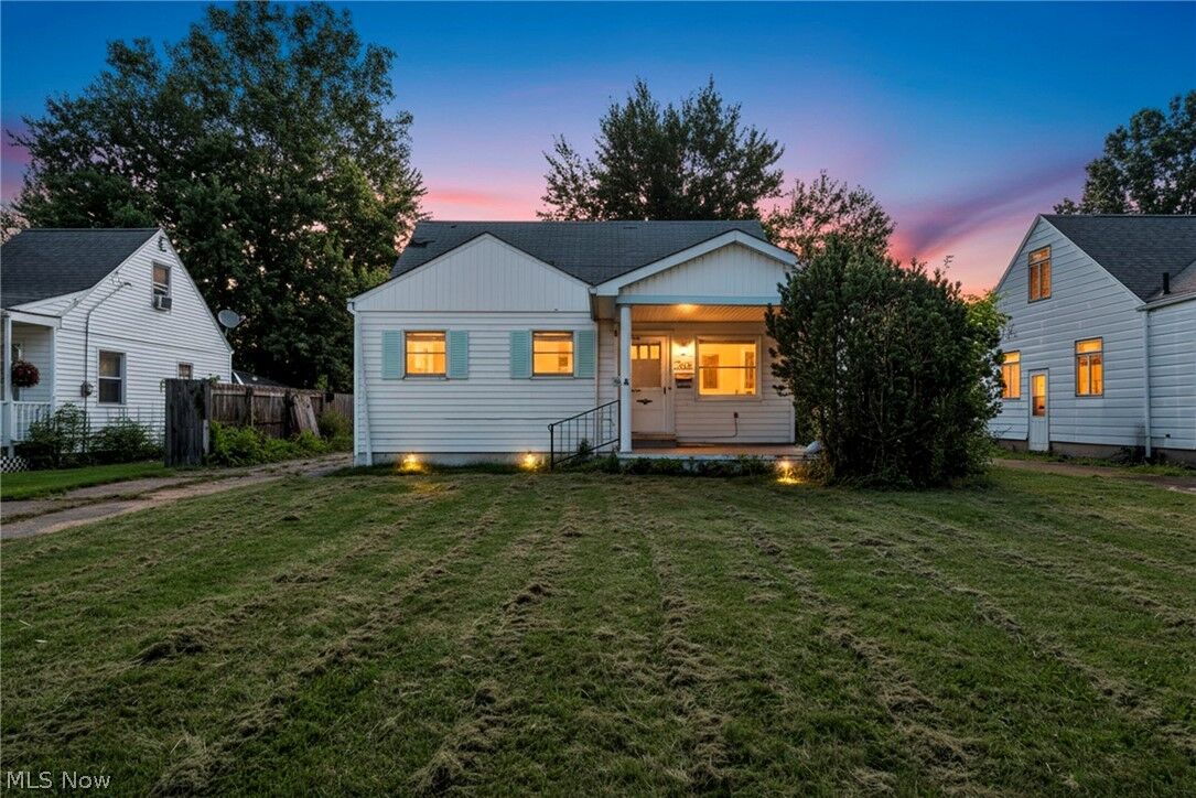Property Photo:  1513 Maple Drive  OH 44052 