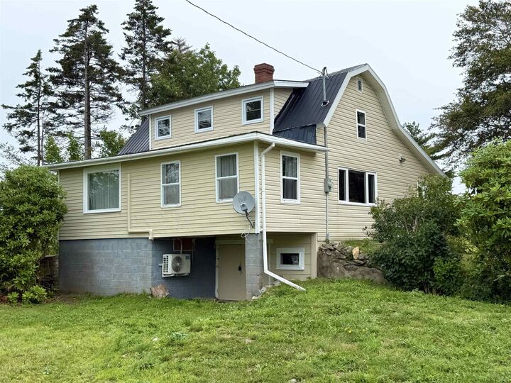 345 French Road — photo 1