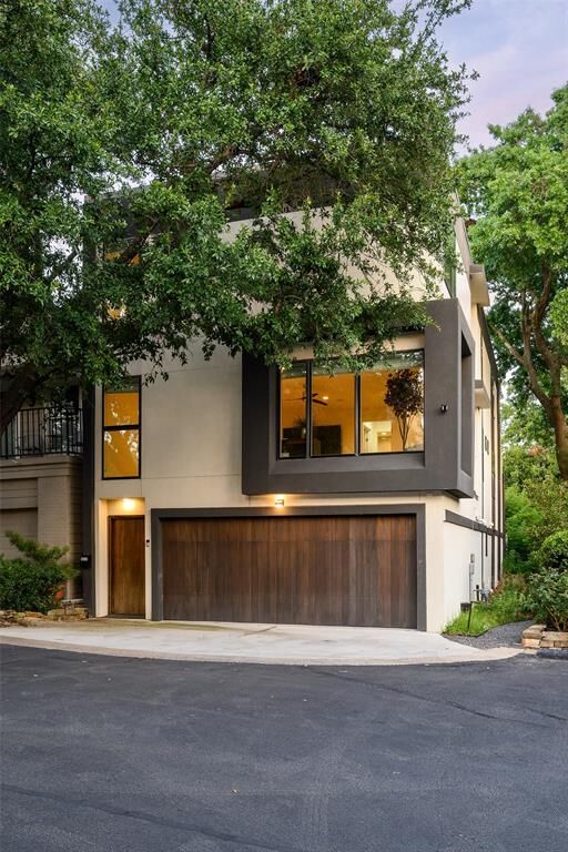 Property Photo:  4610 Christopher Place  TX 75204 