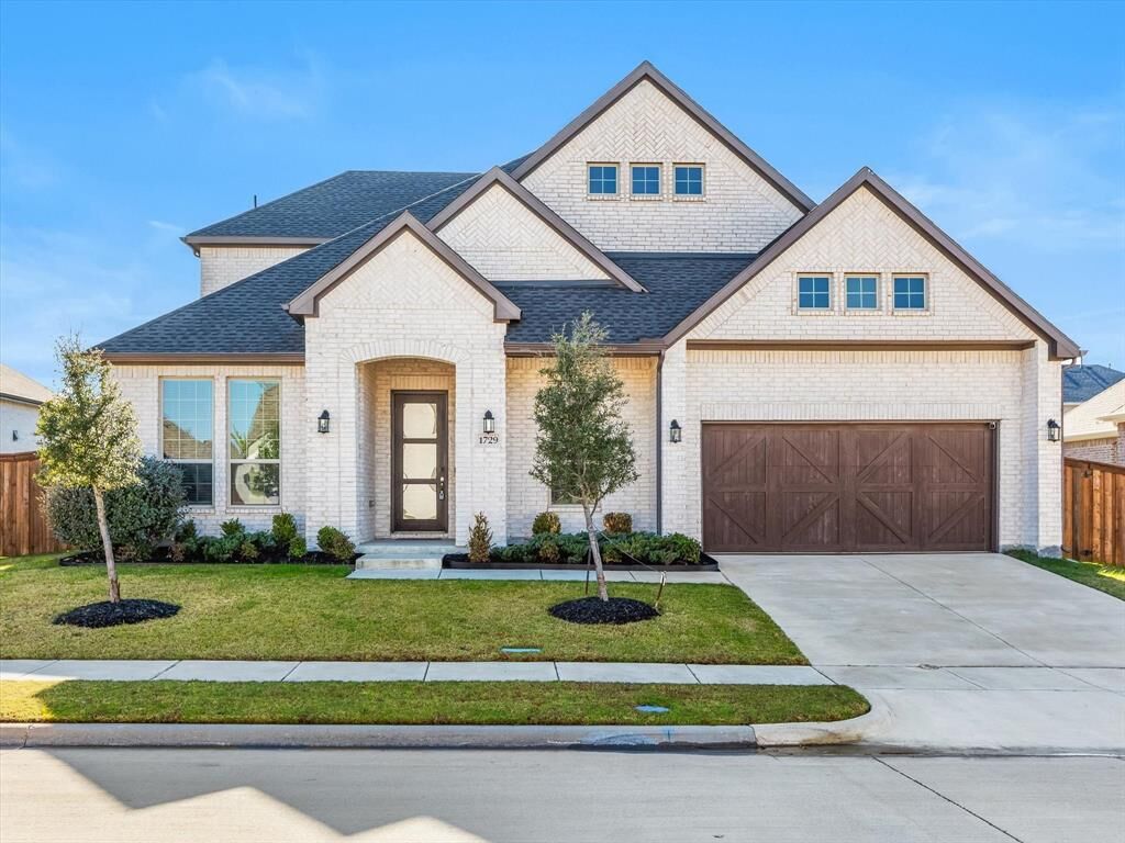 Property Photo: 1729 Amarone Lane TX 75032
