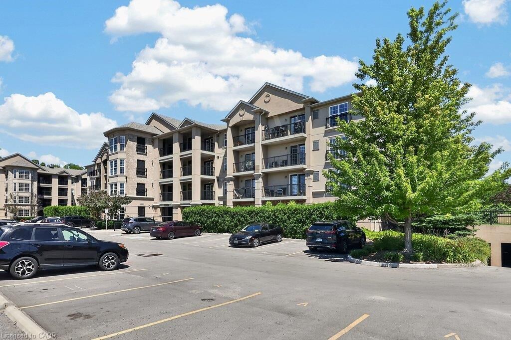 Property Photo:  2065 Appleby Line 306  ON L7L 7H2 