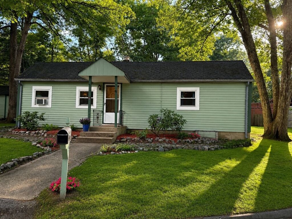 Property Photo:  13 Park Lane  MA 01778 