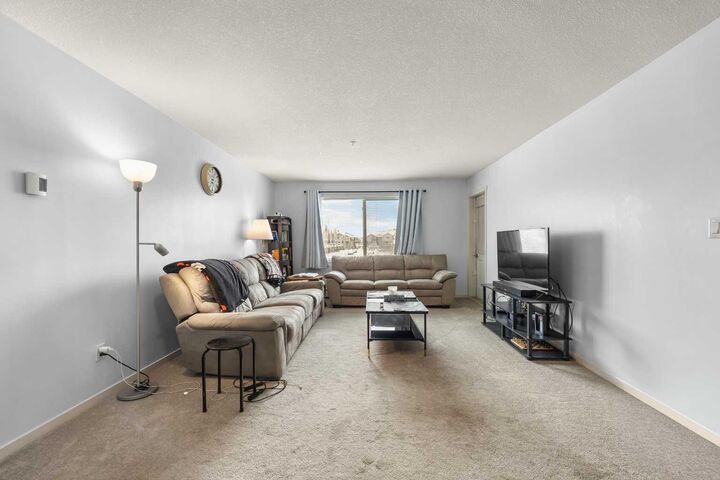 Property Photo: 181 Skyview Ranch Manor NE 2210 AB T3N 0V2