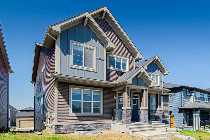 186 Aquila Drive NW — photo 1