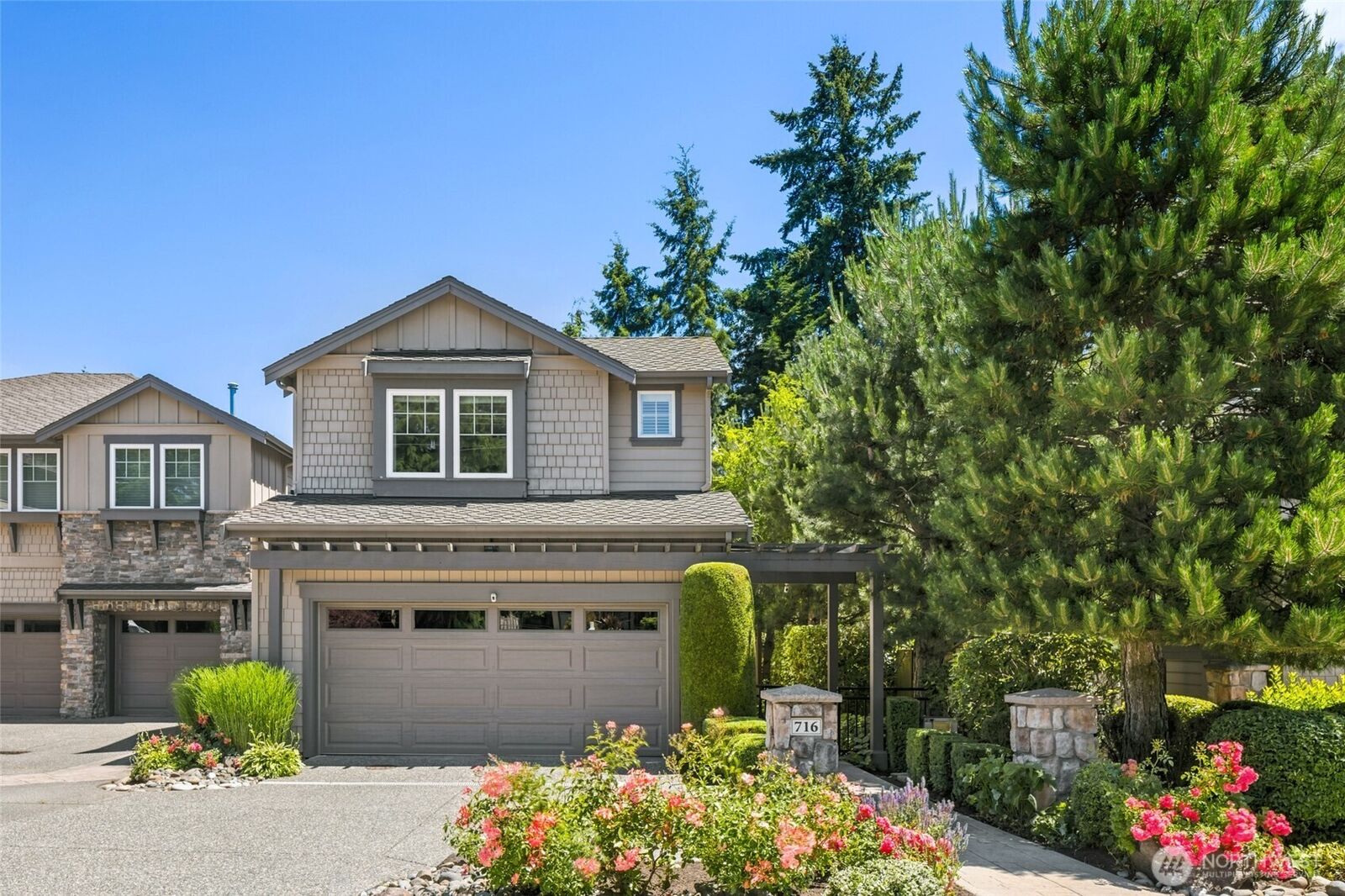 Property Photo: 716 99th Avenue NE WA 98004