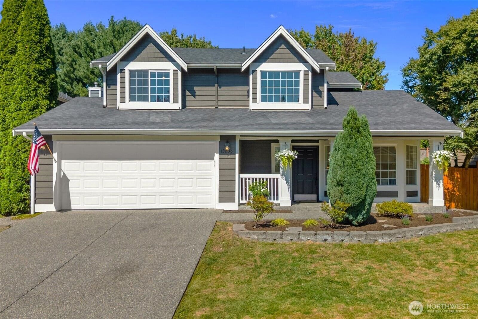 Property Photo: 13236 Bald Mountain Road SE WA 98272