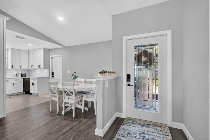 Property Photo:  5108 Arbor Glen Circle  FL 33463 