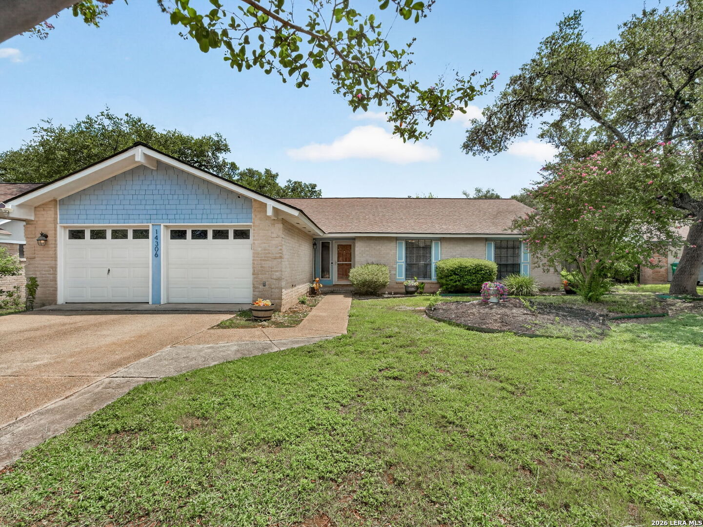 Property Photo:  14306 Shadow Oaks Ln  TX 78231 