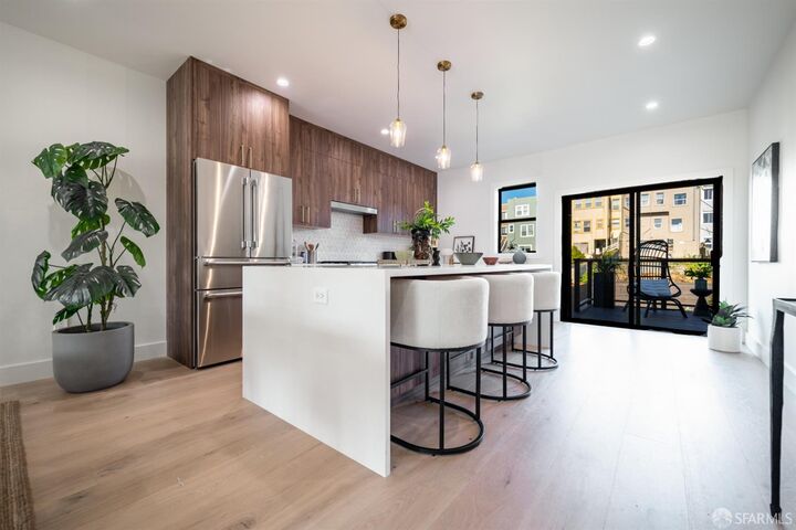 Property Photo:  622 19th Avenue  CA 94121 