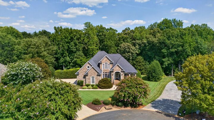 Property Photo:  415 Lions Paw Court  SC 29349 