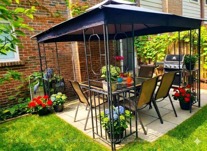 Property Photo: 131 Black Hawk Way ON M2R 3L7