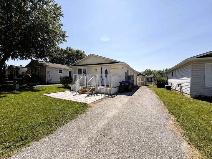 Property Photo:  38 Royal Oak Drive  ON L0L 1L0 